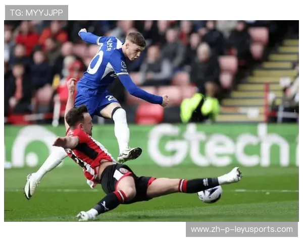 切尔西边路被利兹联完全压制，斯特林突破线路遭全面封锁