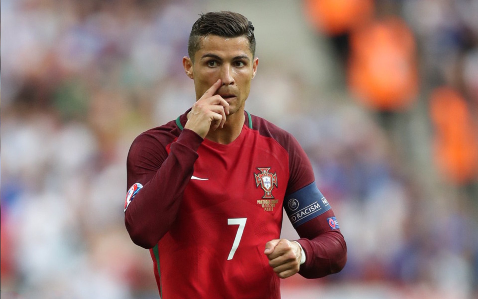 世界杯：组委会公布“球迷行为守则” 明确反种族主义与性别歧视底线